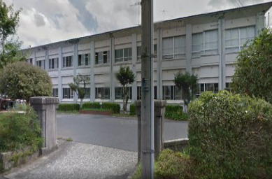 小学校　倉吉市立上灘小学校（小学校）まで961m