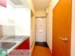 玄関　キッチン