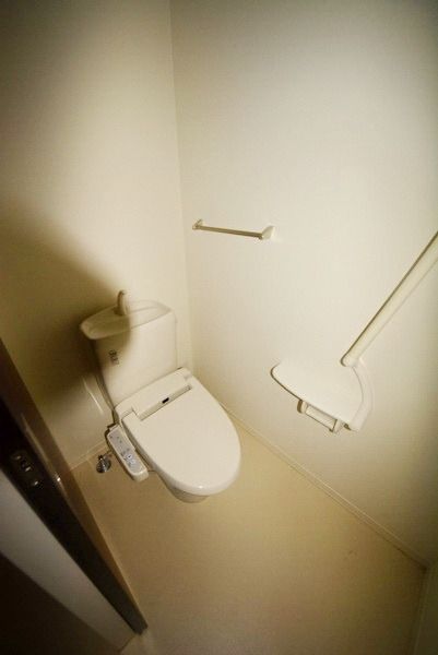 トイレ　☆温水洗浄便座☆