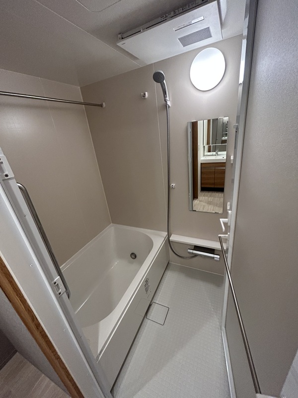 バス・シャワールーム　バス