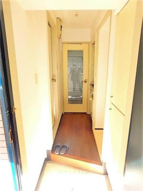 玄関　別部屋の参考写真です