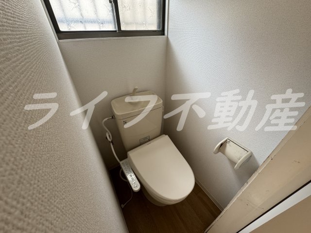 トイレ　落ち着いたトイレです