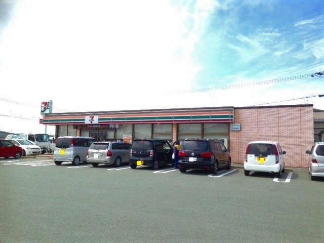 コンビニ　セブンイレブン玉名下店（コンビニ）まで1500m