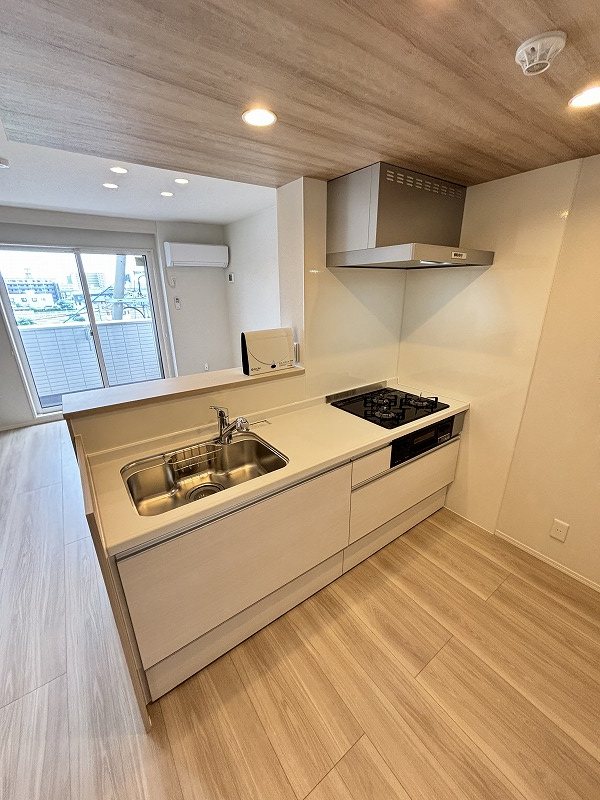 キッチン　類似物件。イメージと異なる場合がございます。