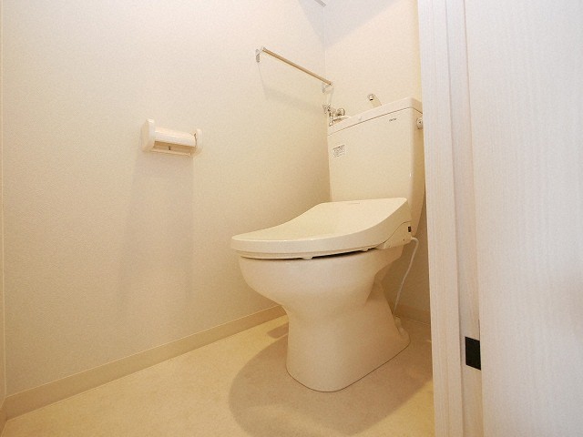 トイレ　☆温水洗浄便座☆