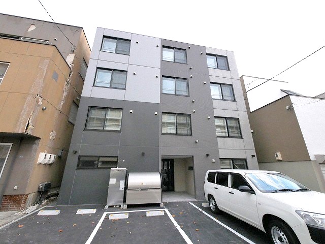 建物外観　☆南郷13丁目駅徒歩7分☆