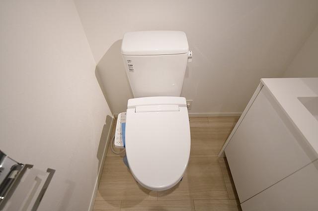 トイレ　トイレ