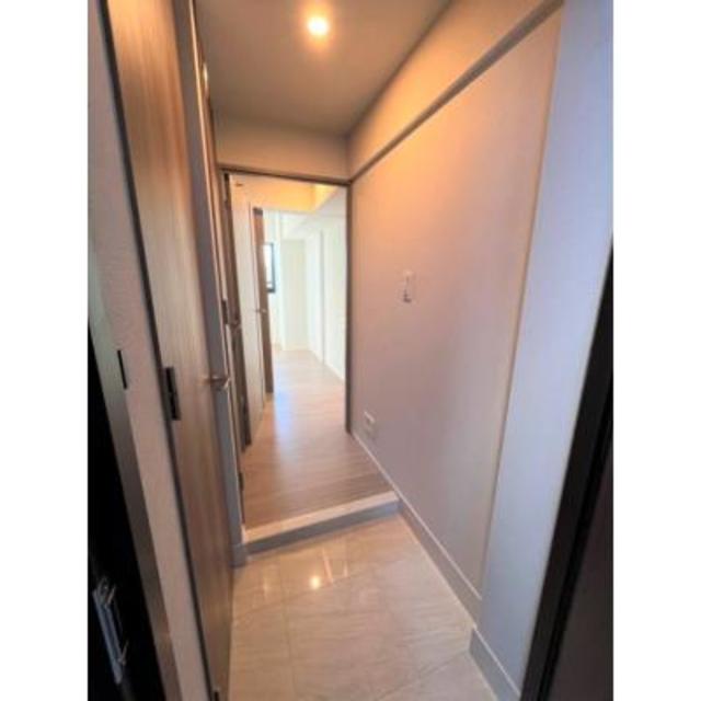 玄関　※写真は同タイプ住戸です。