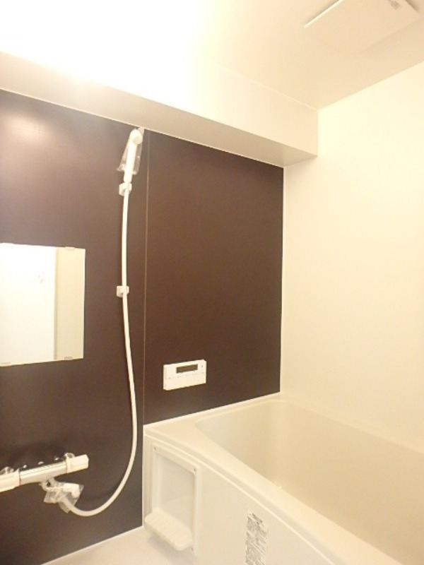 バス・シャワールーム　図面と現状に相違がある場合には現状を優先