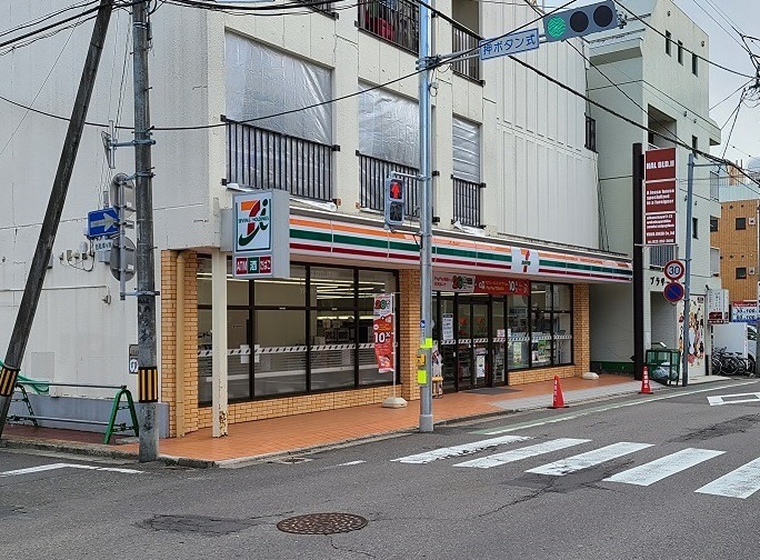 コンビニ　セブンイレブン 仙台米ケ袋1丁目店（コンビニ）まで534m
