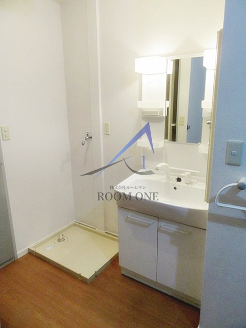 洗面設備　独立洗面台です。