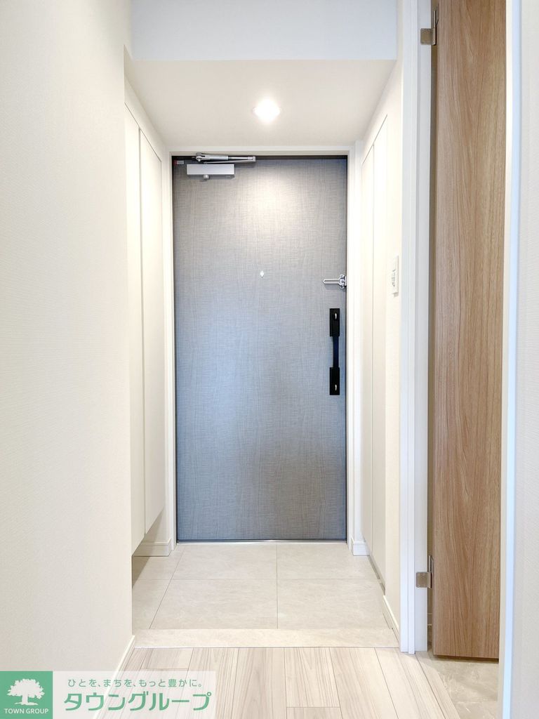 玄関　※同室タイプ参考写真