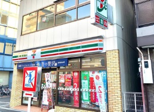 コンビニ　セブンイレブン北新宿1丁目大久保通り店（コンビニ）まで70m