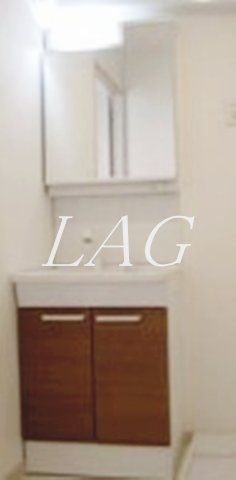 洗面設備　独立洗面台です。