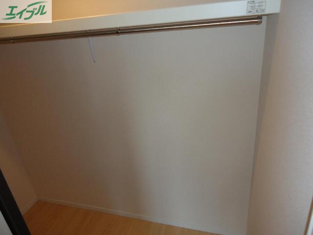 収納　ウォークインクローゼット（イメージ）