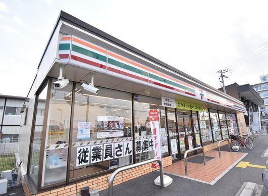 コンビニ　セブンイレブン 栗東出庭店（コンビニ）まで1136m