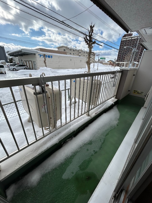 バルコニー　バルコニー