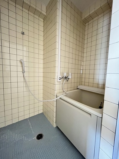 バス・シャワールーム　※別号室の写真です