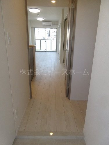 玄関　※別号室参考写真