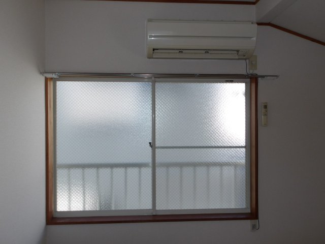 居室・リビング　コンパクトで使いやすい洋室です