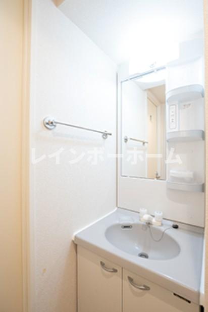 洗面設備　反転タイプ