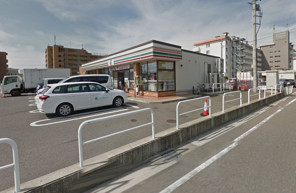コンビニ　セブンイレブン 新潟神道寺店（コンビニ）まで488m
