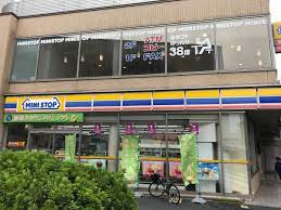 コンビニ　ミニストップ 信濃町駅南口店（コンビニ）まで420m