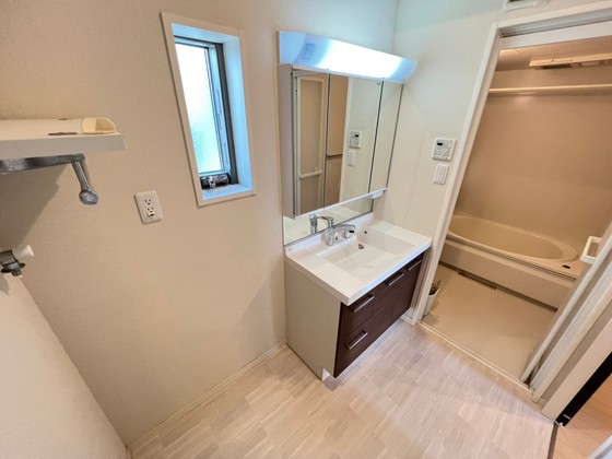 洗面設備　※別部屋の写真です