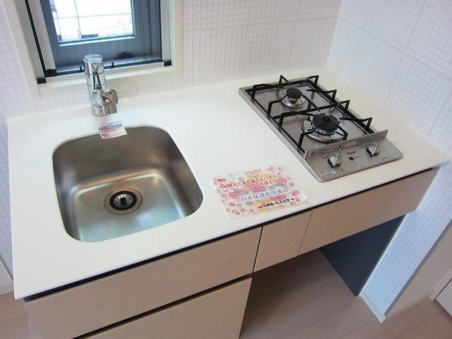 キッチン　お問い合わせはタウンハウジングまで