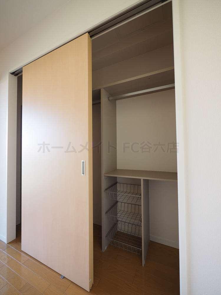 収納　アリス・マナーガーデン谷町