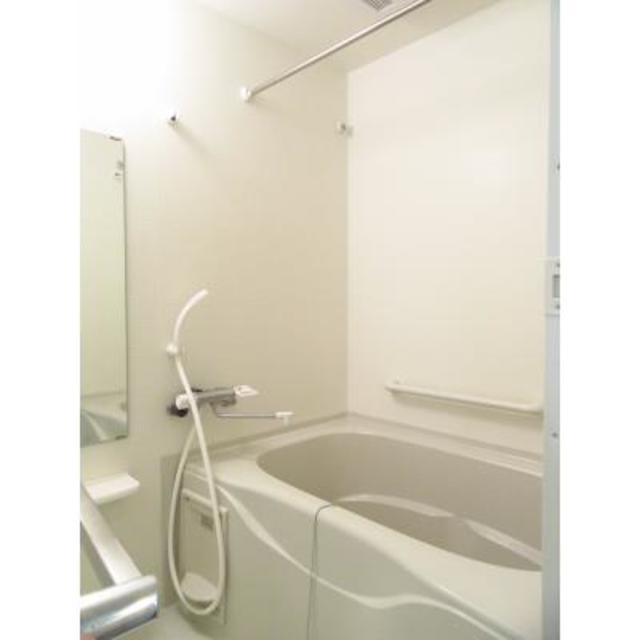 バス・シャワールーム　※写真は同タイプ住戸です。