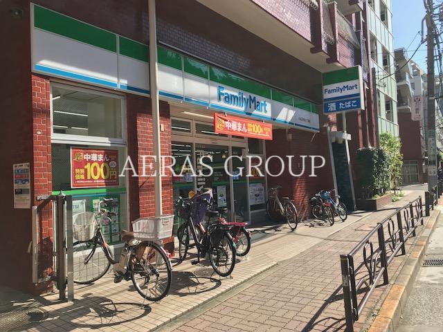 コンビニ　ファミリーマート小石川ゆたて坂店（コンビニ）まで159m