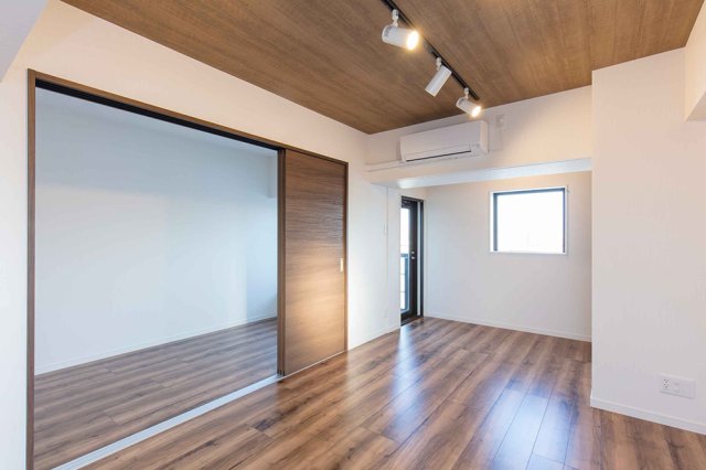 居室・リビング　リビング