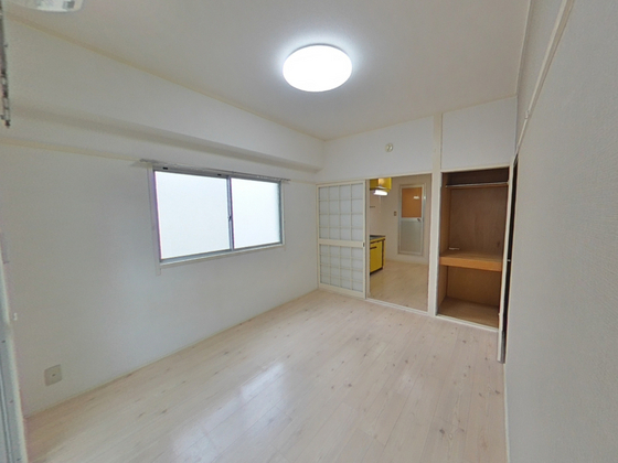 居室・リビング　※別部屋の写真です