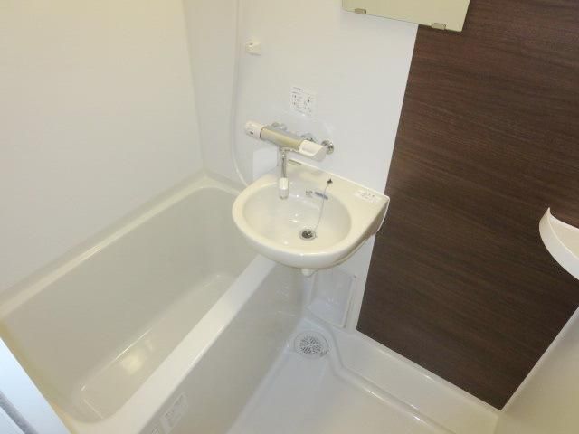 バス・シャワールーム　★浴室乾燥機付のお風呂★