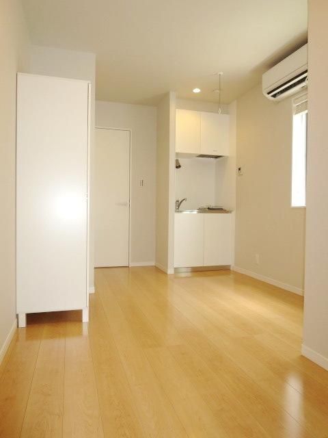 居室・リビング　★洋室7.3帖あります★