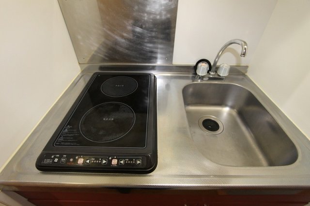 キッチン　同タイプ設備の為、実際の間取とは異なる場合があります