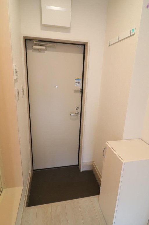 玄関　別部屋参照