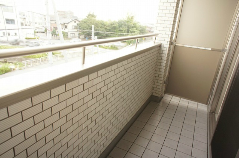 バルコニー　図面と現状に相違がある場合には現状を優先