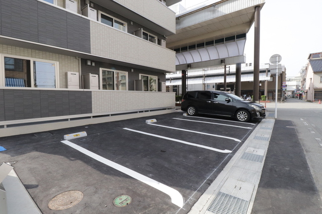 駐車場　駐車場