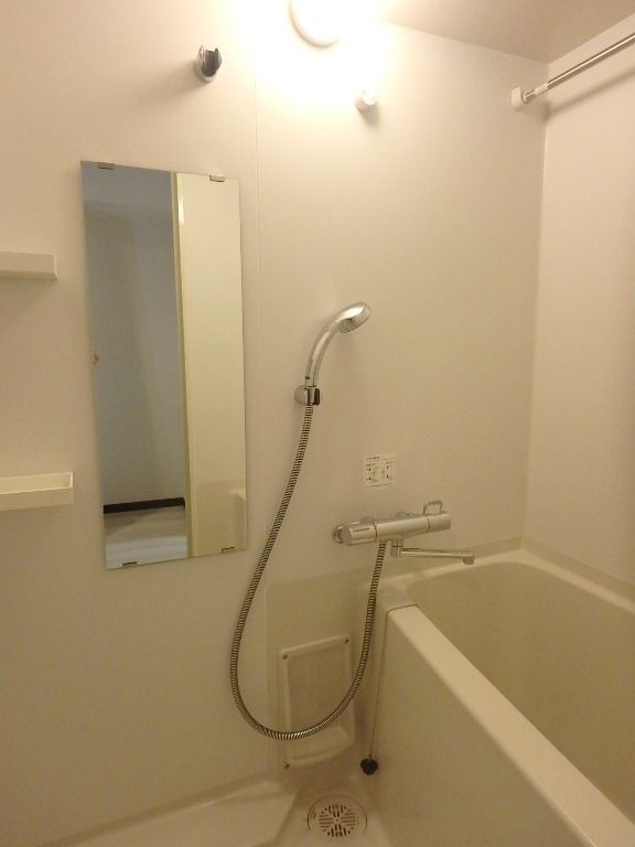 バス・シャワールーム　☆ゆったりくつろげるお風呂☆