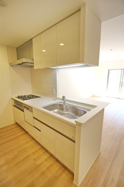 キッチン　3口システムキッチン