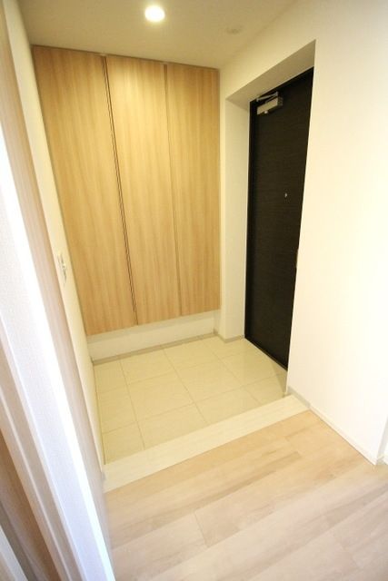 玄関　大きな玄関