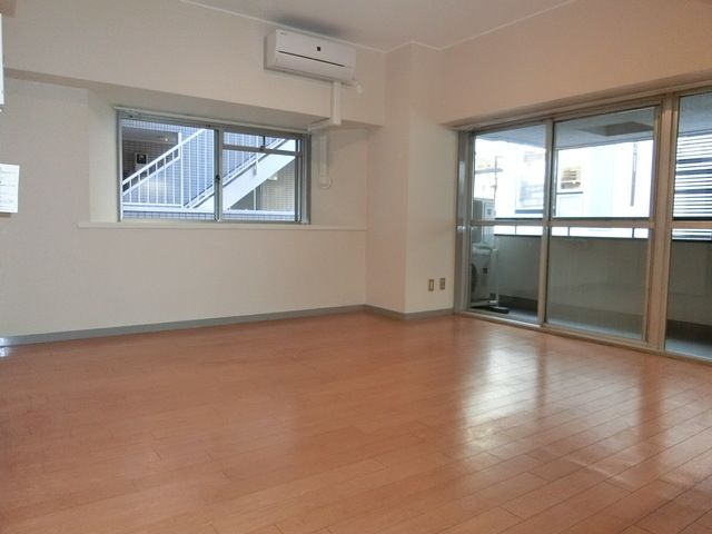 居室・リビング　別室参考写真