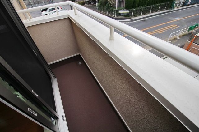 バルコニー　タウンハウジング仙川店まで♪