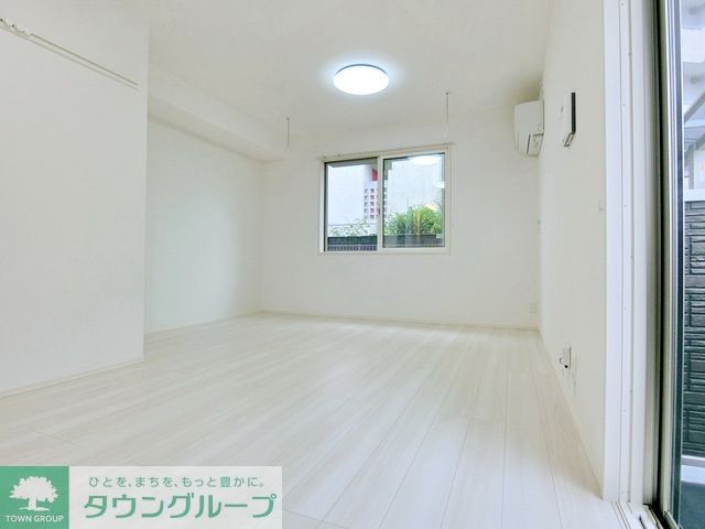 居室・リビング　☆広々とした洋室☆