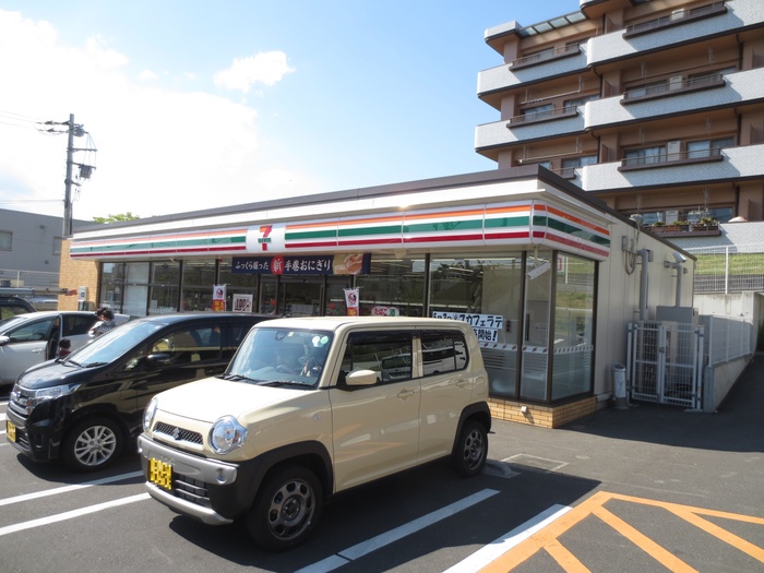 コンビニ　セブンイレブン 横浜市ヶ尾東店（コンビニ）まで68m