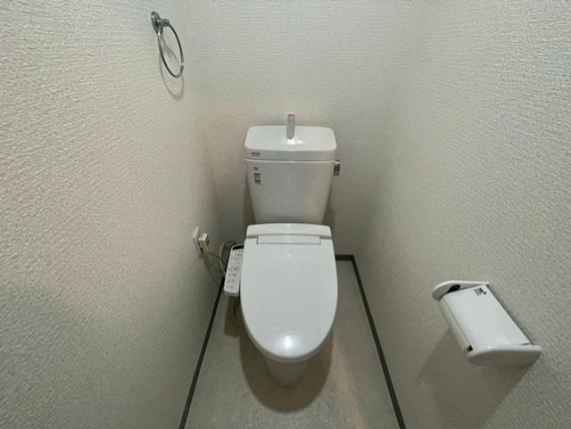 トイレ　別号室