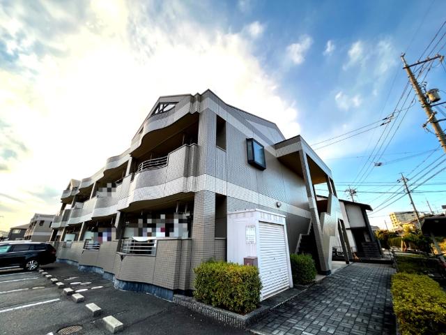 建物外観　外観写真（昼）