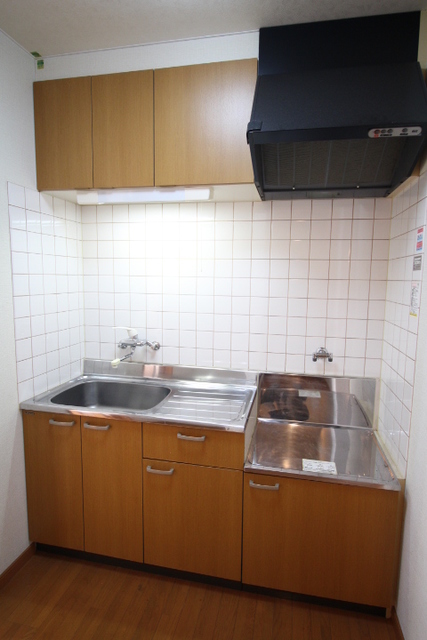 キッチン　写真別部屋参考写真となります。